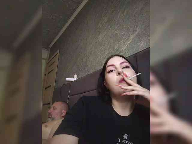 Cleopatra1990 webcam