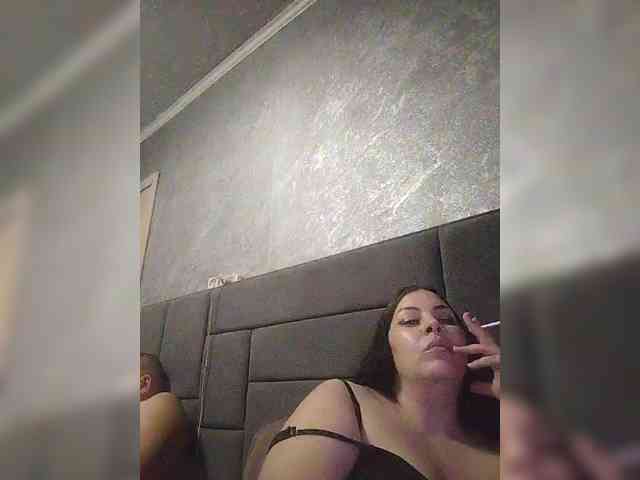 Cleopatra1990 webcam