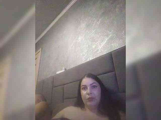 Cleopatra1990 webcam