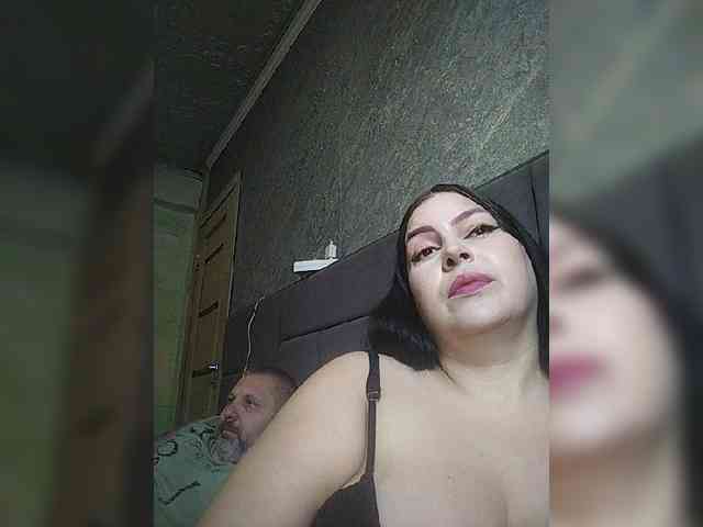 Cleopatra1990 webcam