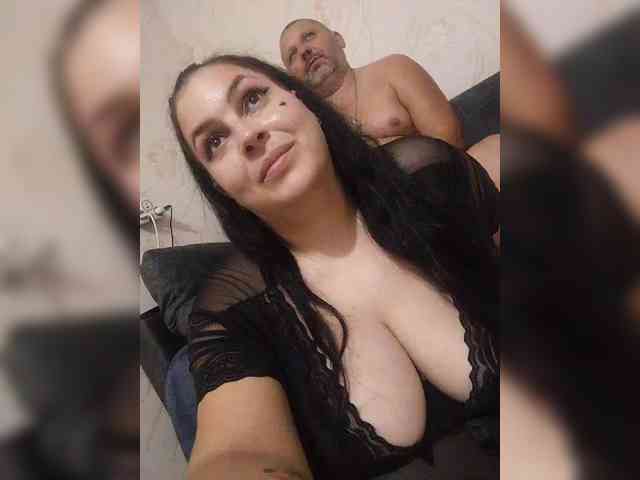 Cleopatra1990 webcam