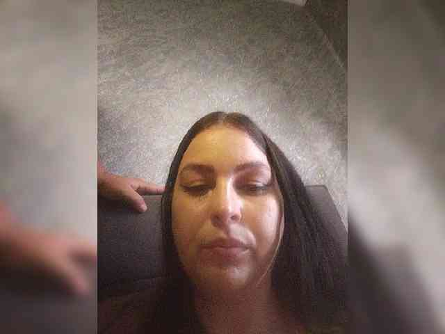 Cleopatra1990 webcam
