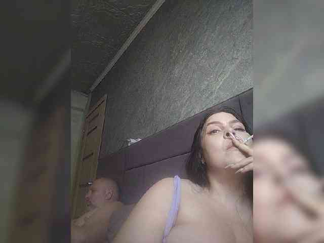 Cleopatra1990 webcam