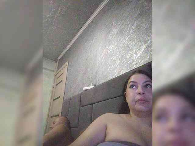 Cleopatra1990 webcam