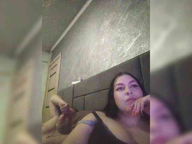 Cleopatra1990 webcam