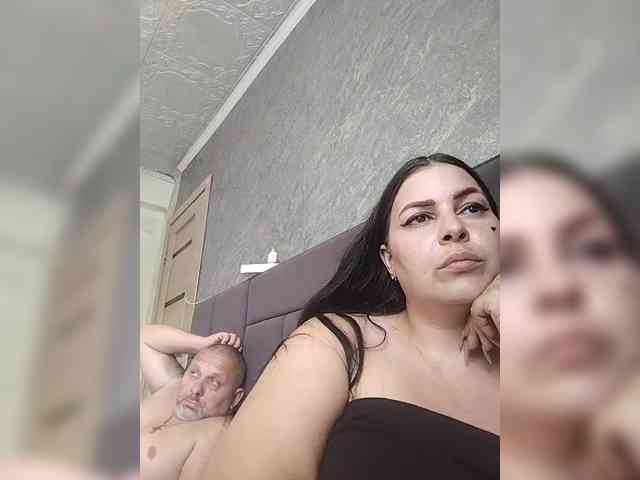 Cleopatra1990 webcam