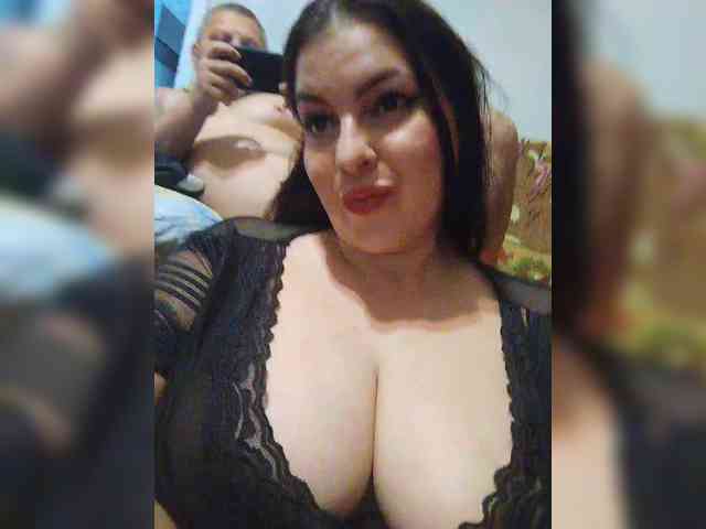 Cleopatra1990 webcam