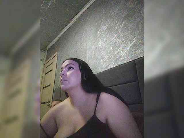 Cleopatra1990 webcam