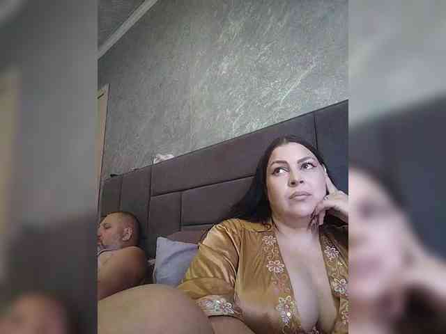 Cleopatra1990 webcam