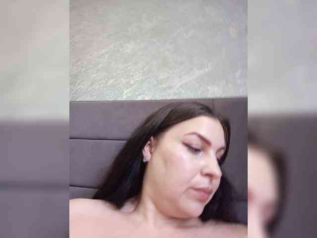 Cleopatra1990 webcam