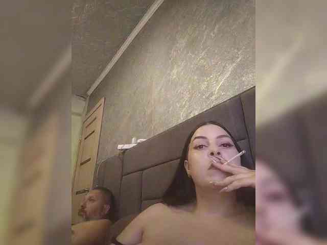 Cleopatra1990 webcam
