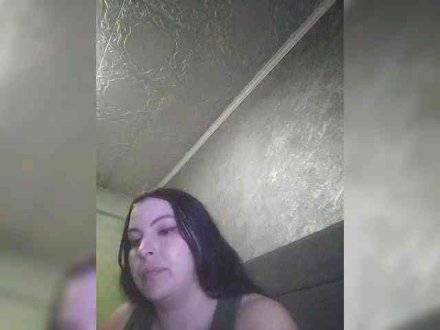 Cleopatra1990 webcam