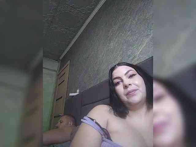 Cleopatra1990 webcam