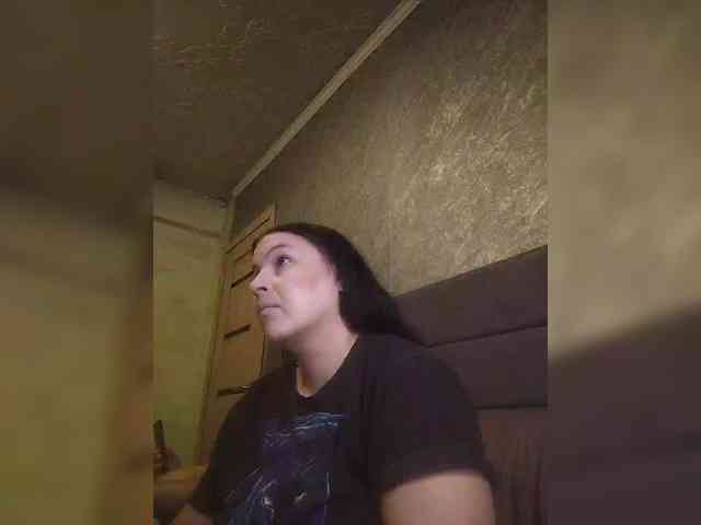 Cleopatra1990 webcam