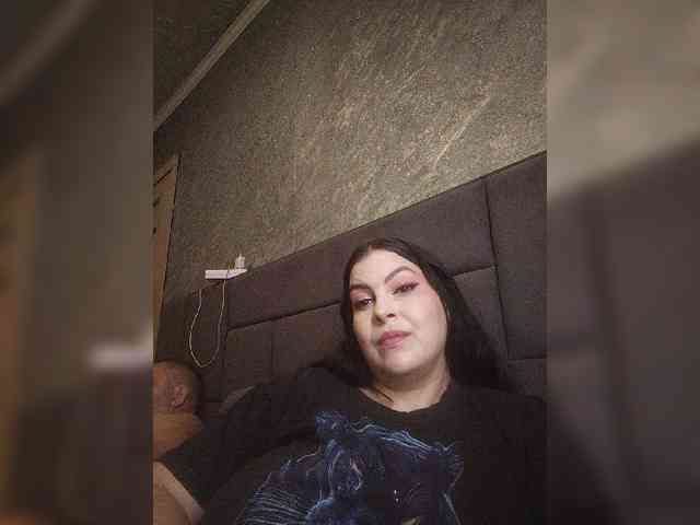 Cleopatra1990 webcam