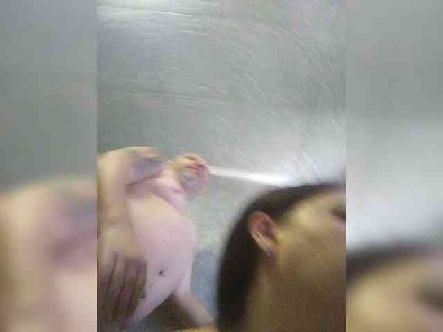 Cleopatra1990 webcam