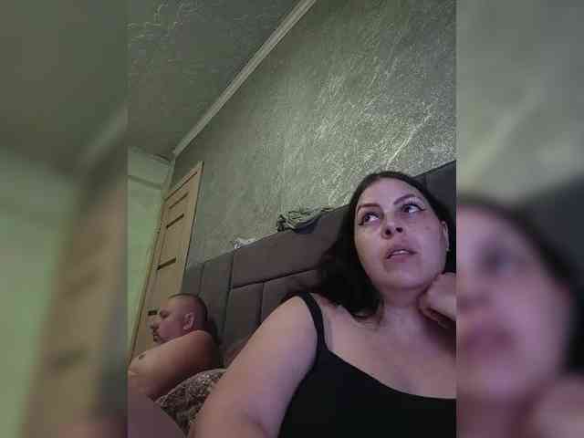 Cleopatra1990 webcam