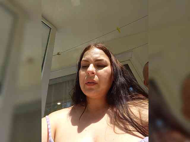 Cleopatra1990 webcam