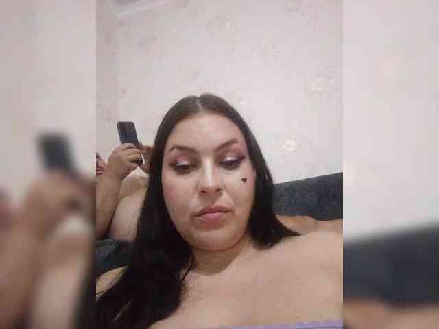 Cleopatra1990 webcam