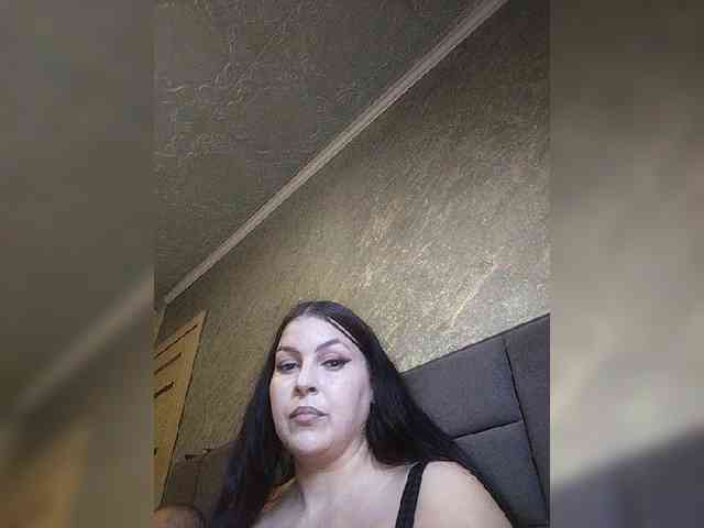 Cleopatra1990 webcam