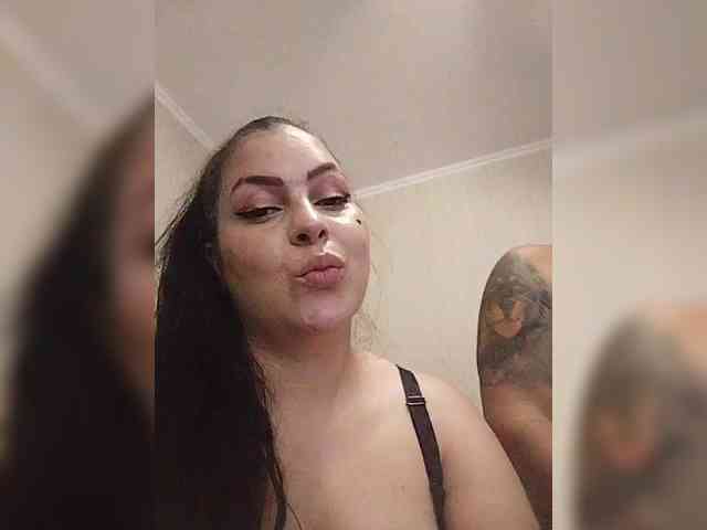 kissmabont Sex Cam Show
