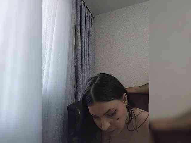 Cleopatra1990 webcam