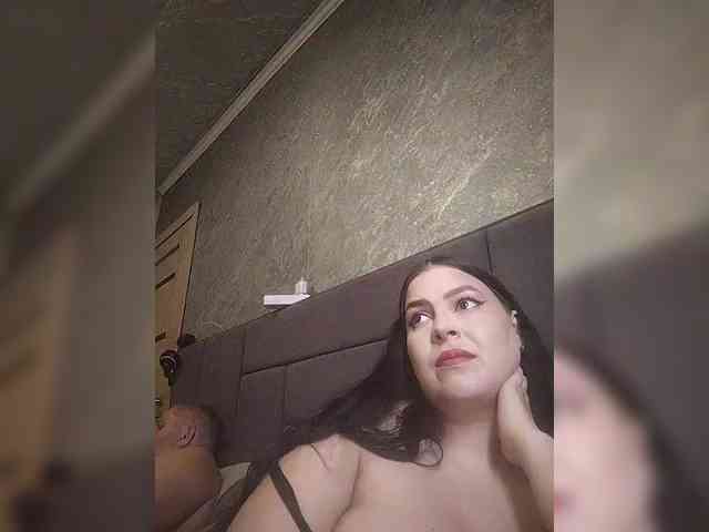 Cleopatra1990 webcam