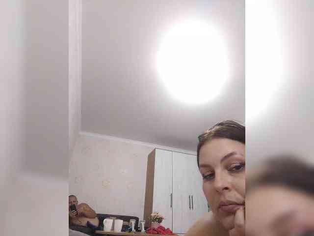 Cleopatra1990 webcam