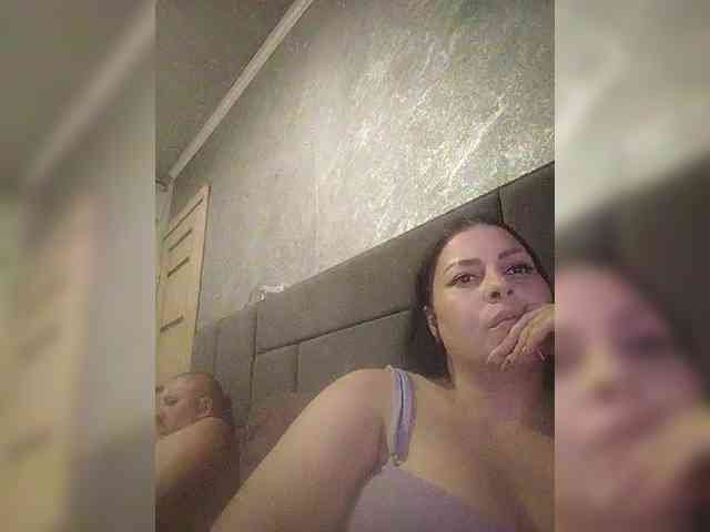 Cleopatra1990 webcam