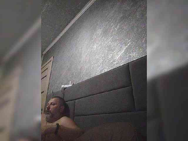 Cleopatra1990 webcam