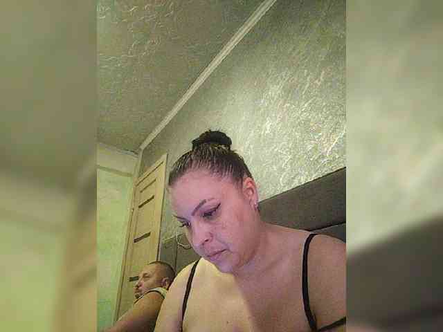 Cleopatra1990 webcam