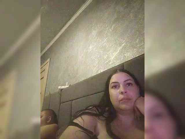Cleopatra1990 webcam
