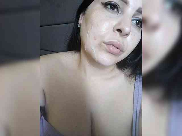 Cleopatra1990 webcam