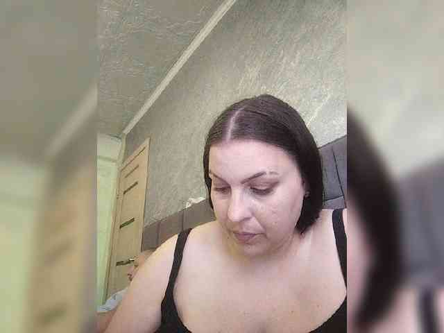 Cleopatra1990 webcam