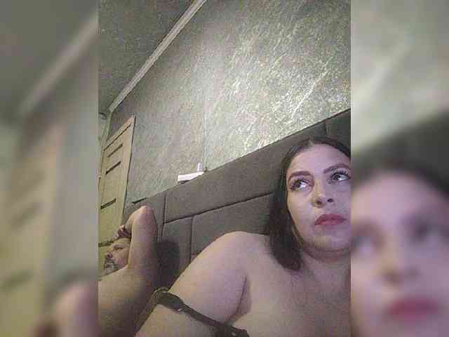Cleopatra1990 webcam