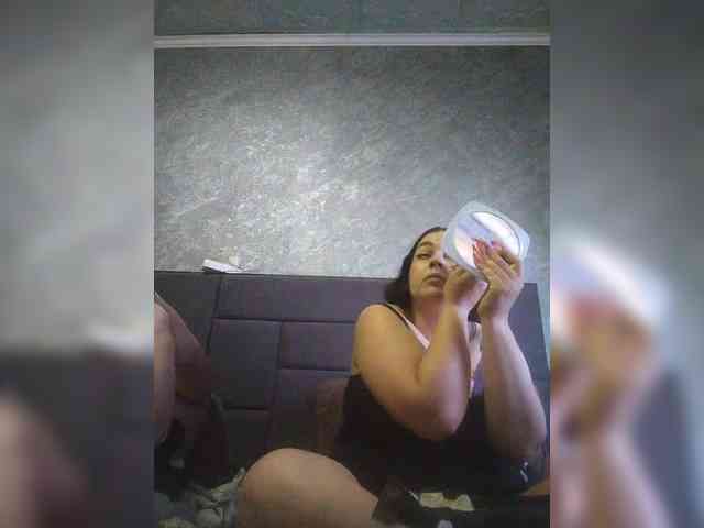 Cleopatra1990 webcam