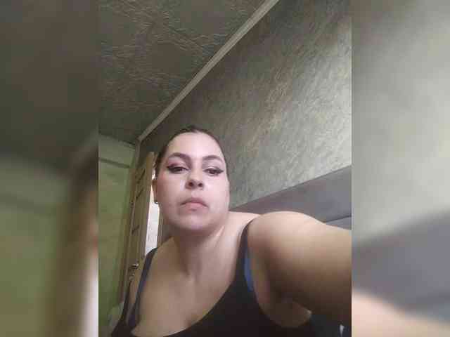 Cleopatra1990 webcam