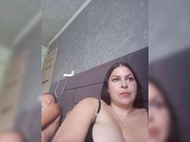 Cleopatra1990 webcam