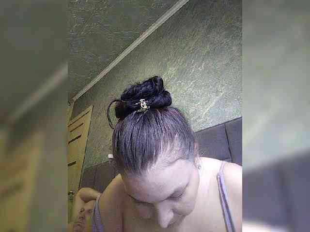 Cleopatra1990 webcam