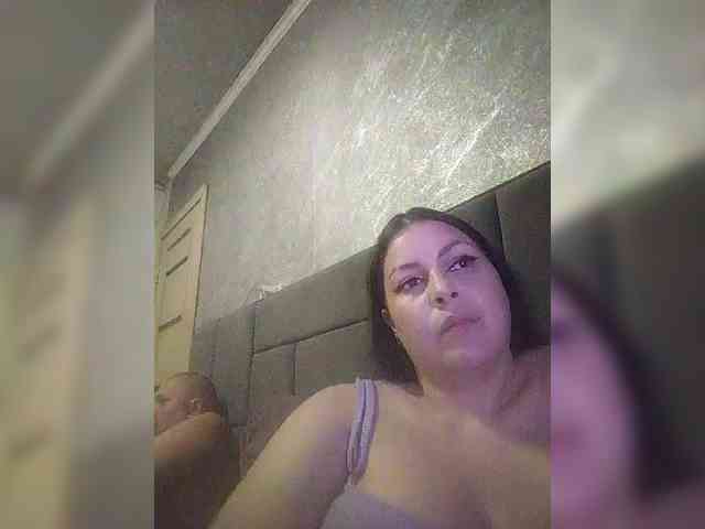 Cleopatra1990 webcam