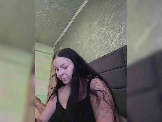 Cleopatra1990 webcam