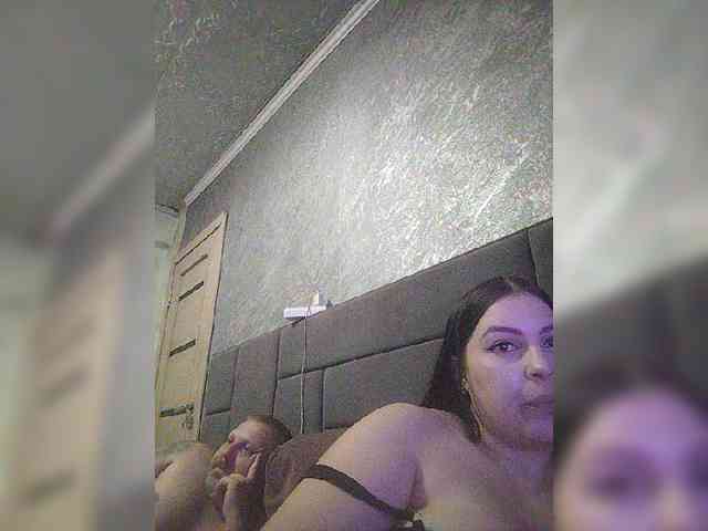 Cleopatra1990 webcam