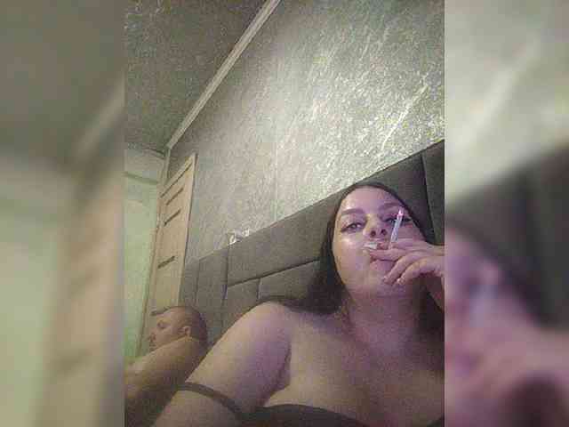 Cleopatra1990 webcam