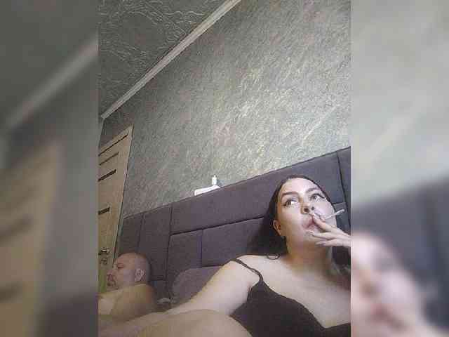 Cleopatra1990 webcam