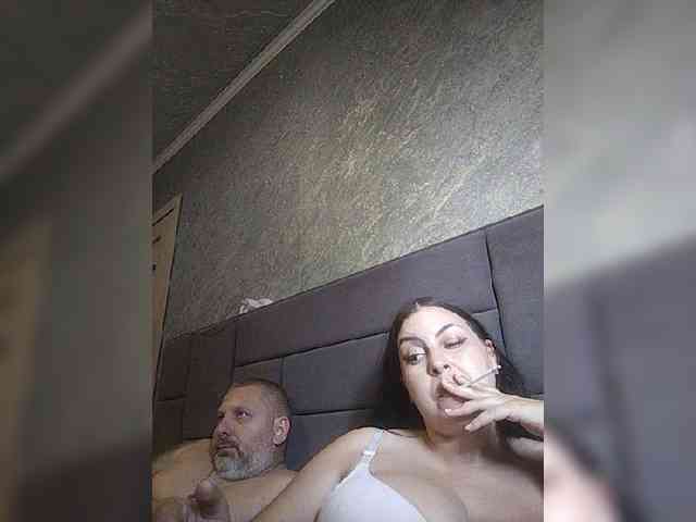 Cleopatra1990 webcam