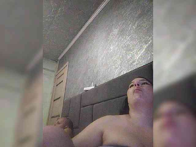 Cleopatra1990 webcam