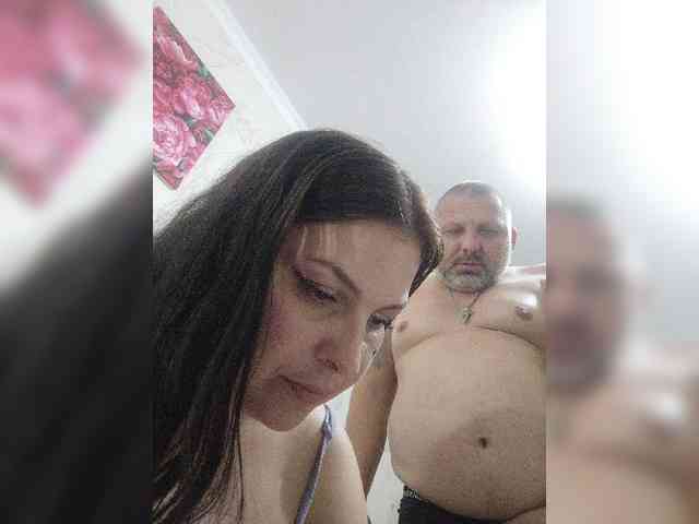 Cleopatra1990 webcam