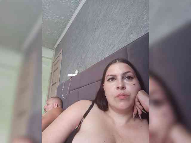 Cleopatra1990 webcam