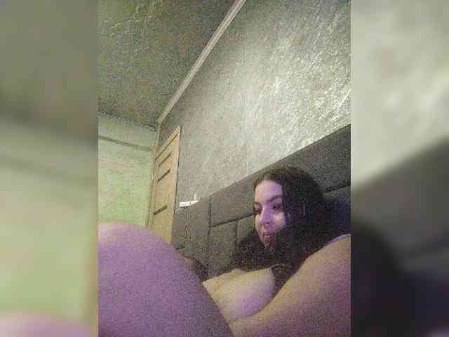 Cleopatra1990 webcam