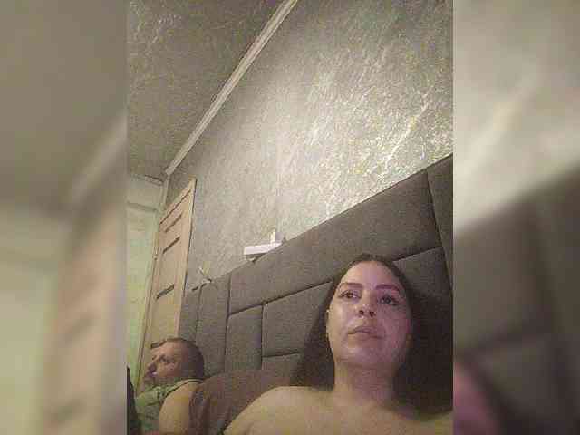 Cleopatra1990 webcam